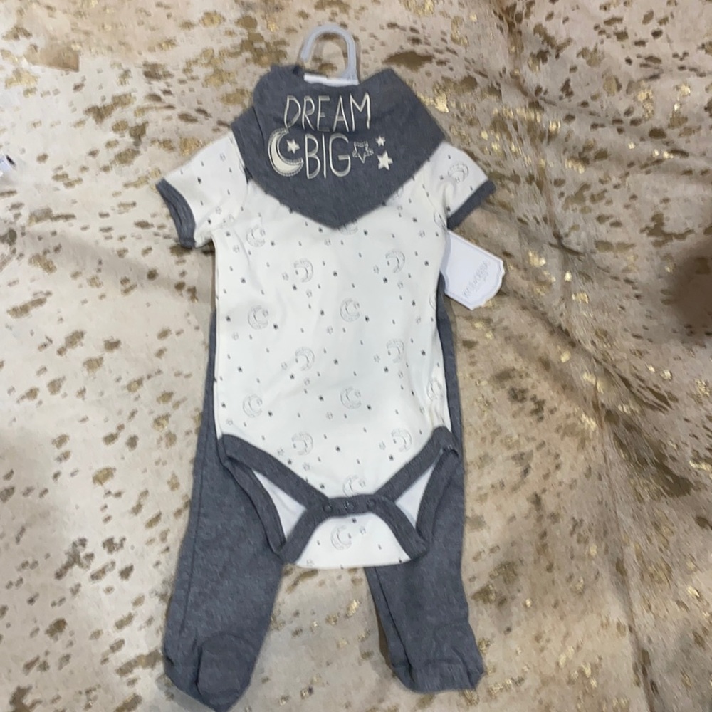 Dream Big Gender Neutral Onesie Pant Bib Set